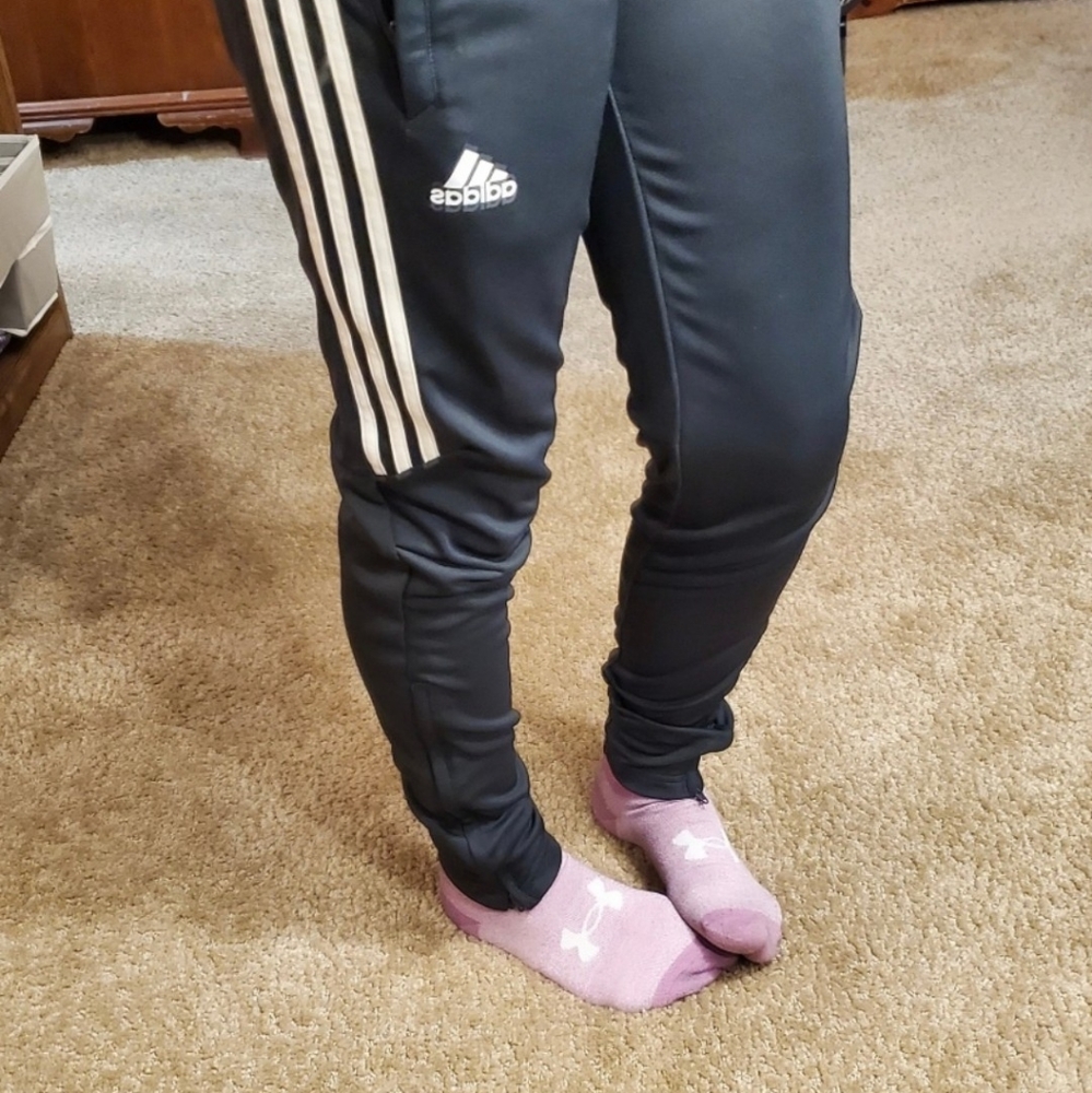 Adidas grey jogger/sweatpants size small